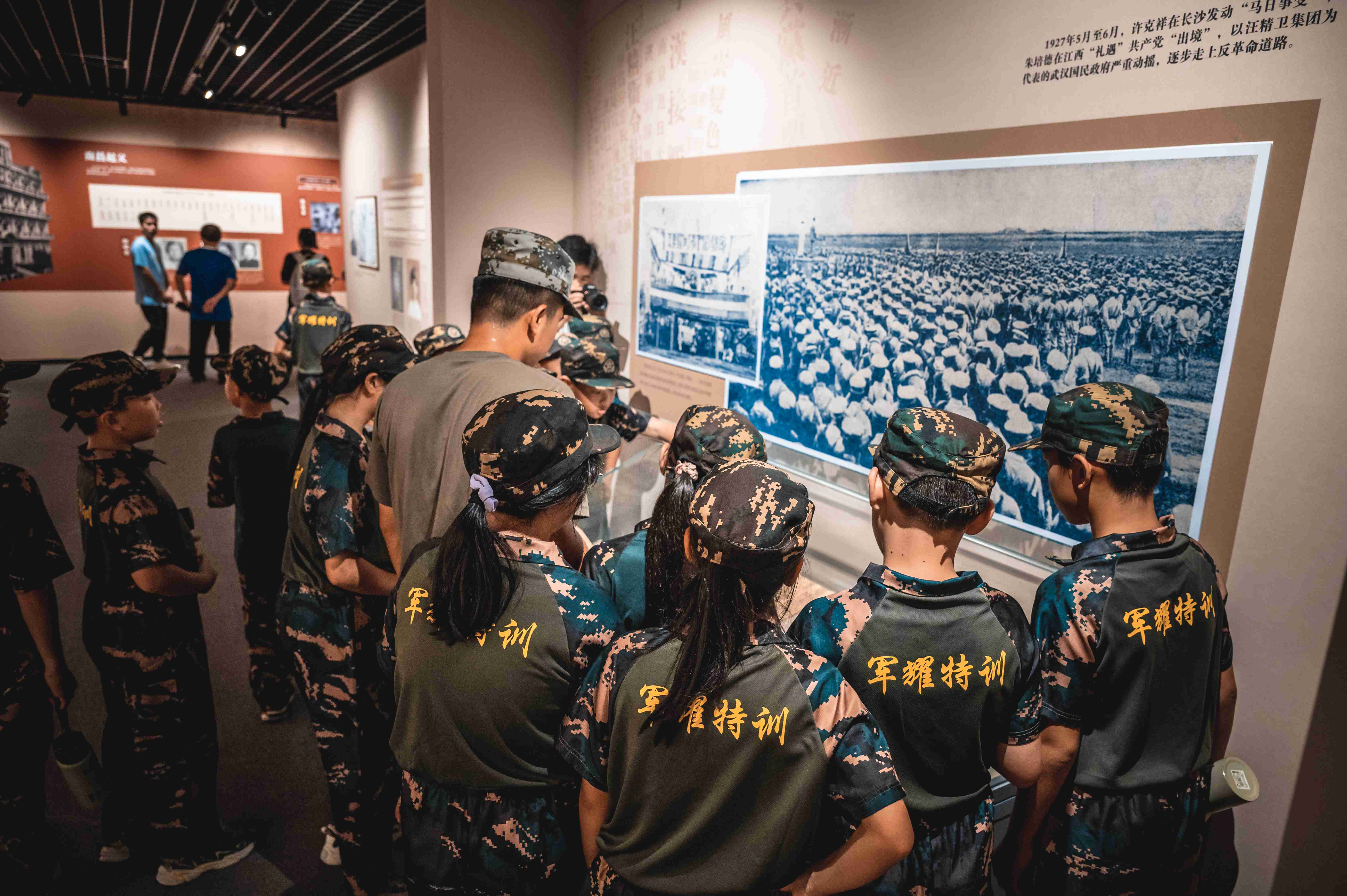 军事夏令营孩子江门市，12岁孩子军事夏令营研学拓展案例